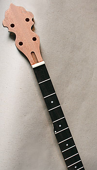 Krk pro pětistrunné banjo (P-210)